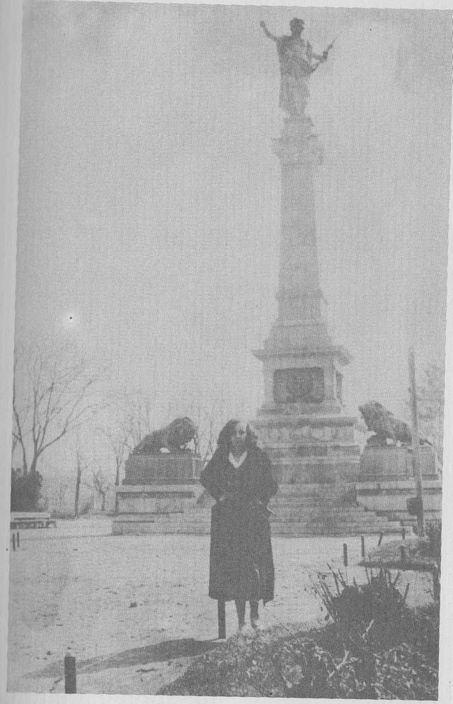 5. Яна Язова в Русе, 17.III.1933 Яна Язова в Русе, 17.03.1933